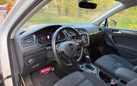 Volkswagen Tiguan II, 2019 год, 3 570 000 рублей, 22 фотография