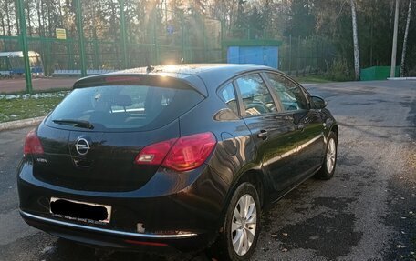 Opel Astra J, 2013 год, 550 000 рублей, 3 фотография