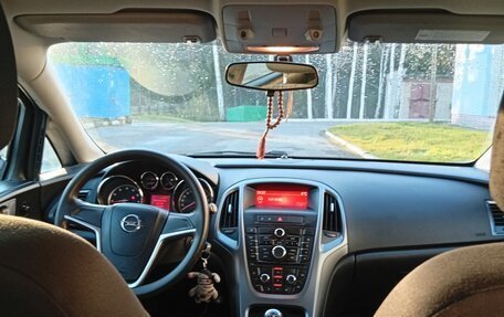 Opel Astra J, 2013 год, 550 000 рублей, 11 фотография
