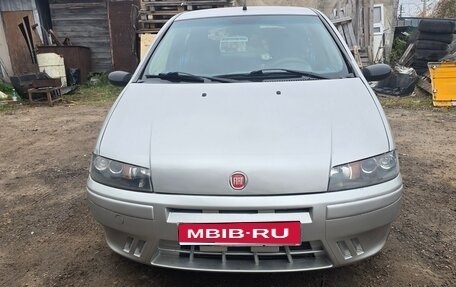 Fiat Punto III Punto Evo рестайлинг, 2001 год, 300 000 рублей, 1 фотография