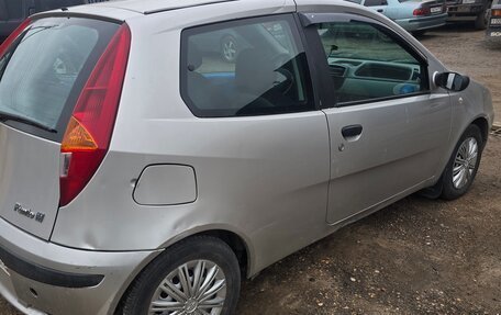 Fiat Punto III Punto Evo рестайлинг, 2001 год, 300 000 рублей, 5 фотография