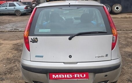 Fiat Punto III Punto Evo рестайлинг, 2001 год, 300 000 рублей, 4 фотография