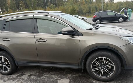 Toyota RAV4, 2013 год, 1 800 000 рублей, 2 фотография