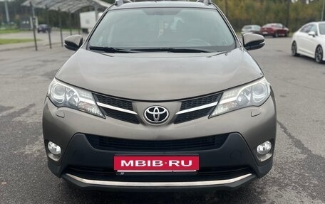 Toyota RAV4, 2013 год, 1 800 000 рублей, 5 фотография