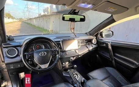 Toyota RAV4, 2013 год, 1 800 000 рублей, 9 фотография