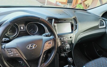 Hyundai Santa Fe III рестайлинг, 2017 год, 2 400 000 рублей, 3 фотография