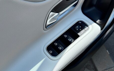 Mercedes-Benz A-Класс, 2018 год, 2 020 000 рублей, 9 фотография