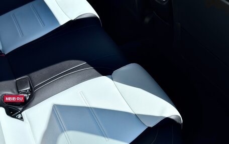 Mercedes-Benz A-Класс, 2018 год, 2 020 000 рублей, 13 фотография
