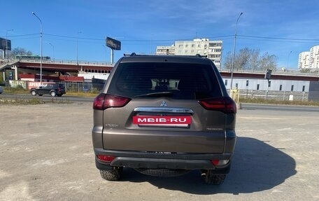 Mitsubishi Pajero Sport II рестайлинг, 2011 год, 2 300 000 рублей, 6 фотография