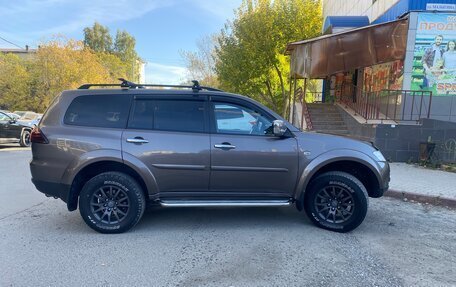 Mitsubishi Pajero Sport II рестайлинг, 2011 год, 2 300 000 рублей, 28 фотография