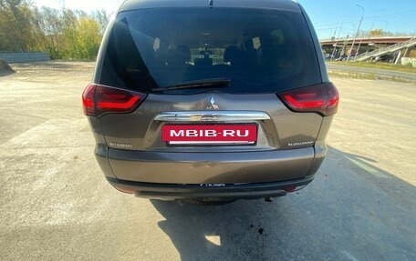 Mitsubishi Pajero Sport II рестайлинг, 2011 год, 2 300 000 рублей, 34 фотография
