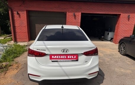 Hyundai Solaris II рестайлинг, 2017 год, 920 000 рублей, 4 фотография