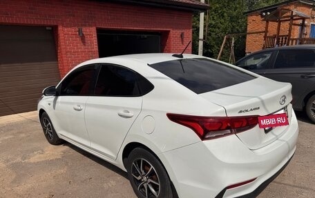 Hyundai Solaris II рестайлинг, 2017 год, 920 000 рублей, 3 фотография