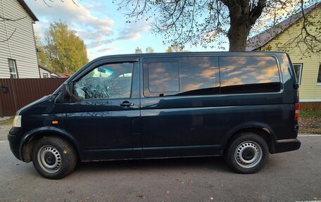 Volkswagen Transporter T5 рестайлинг, 2004 год, 870 000 рублей, 4 фотография