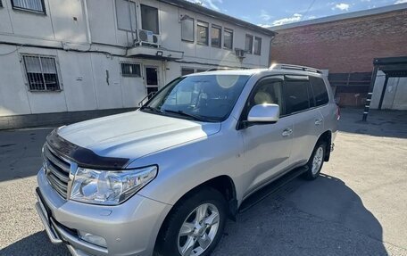 Toyota Land Cruiser 200, 2010 год, 2 900 000 рублей, 2 фотография