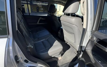 Toyota Land Cruiser 200, 2010 год, 2 900 000 рублей, 9 фотография