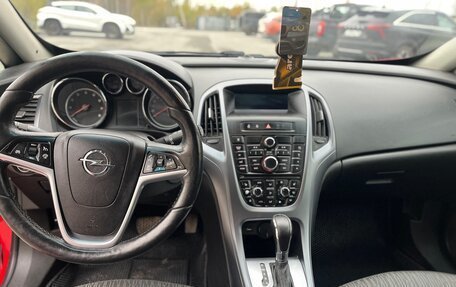 Opel Astra J, 2013 год, 690 000 рублей, 2 фотография