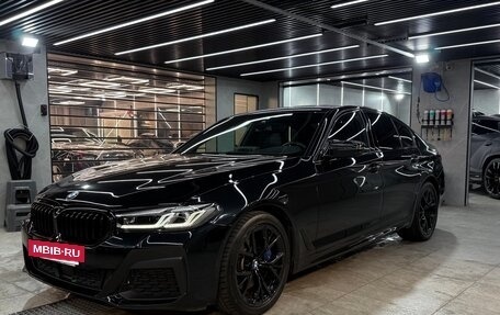 BMW 5 серия, 2020 год, 6 450 000 рублей, 2 фотография