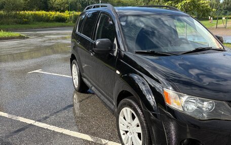 Mitsubishi Outlander III рестайлинг 3, 2008 год, 820 000 рублей, 3 фотография