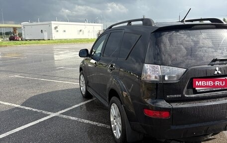 Mitsubishi Outlander III рестайлинг 3, 2008 год, 820 000 рублей, 7 фотография
