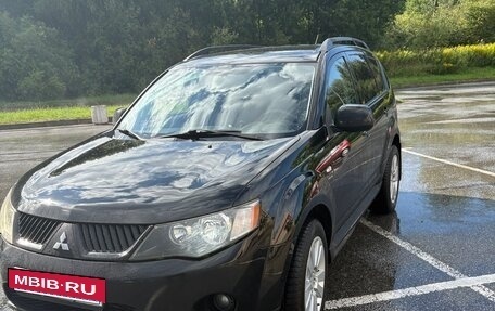 Mitsubishi Outlander III рестайлинг 3, 2008 год, 820 000 рублей, 2 фотография