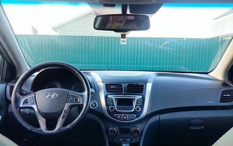 Hyundai Solaris II рестайлинг, 2014 год, 800 000 рублей, 9 фотография