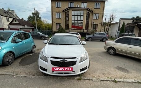 Chevrolet Cruze II, 2011 год, 439 999 рублей, 3 фотография