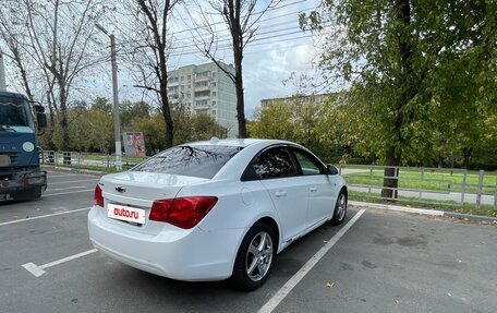 Chevrolet Cruze II, 2011 год, 439 999 рублей, 8 фотография