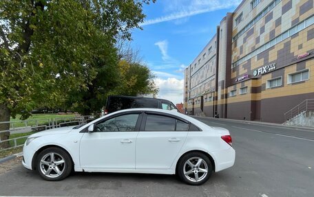 Chevrolet Cruze II, 2011 год, 439 999 рублей, 13 фотография