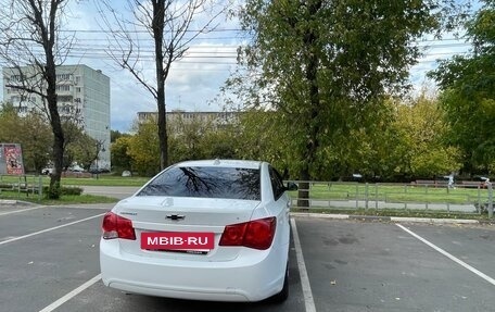 Chevrolet Cruze II, 2011 год, 439 999 рублей, 9 фотография