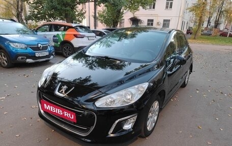 Peugeot 308 II, 2011 год, 425 000 рублей, 3 фотография