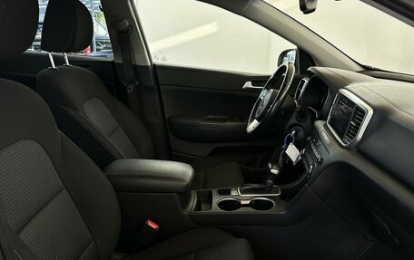 KIA Sportage IV рестайлинг, 2020 год, 2 240 000 рублей, 14 фотография