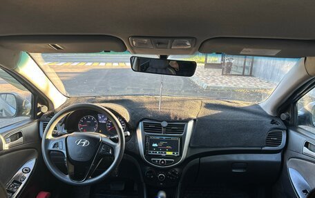Hyundai Solaris II рестайлинг, 2013 год, 500 000 рублей, 12 фотография