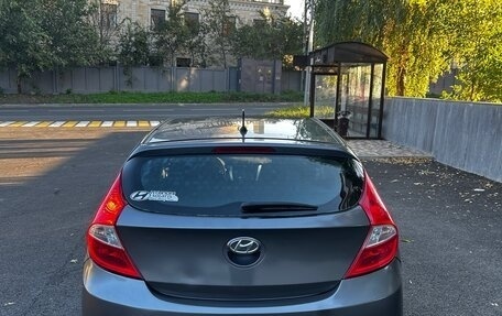 Hyundai Solaris II рестайлинг, 2013 год, 500 000 рублей, 10 фотография