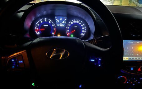 Hyundai Solaris II рестайлинг, 2013 год, 500 000 рублей, 17 фотография