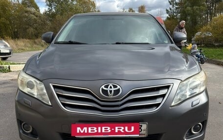 Toyota Camry, 2011 год, 1 140 000 рублей, 4 фотография