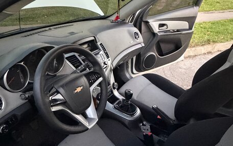 Chevrolet Cruze II, 2011 год, 630 000 рублей, 10 фотография