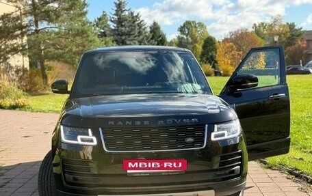 Land Rover Range Rover IV рестайлинг, 2018 год, 10 500 000 рублей, 2 фотография