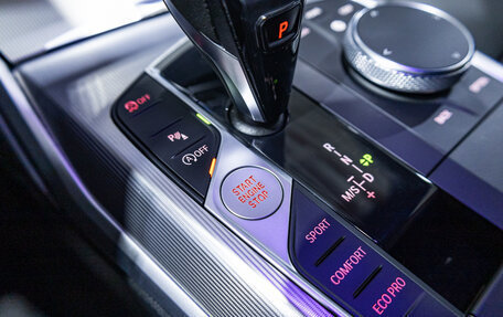 BMW 3 серия, 2019 год, 2 999 900 рублей, 19 фотография