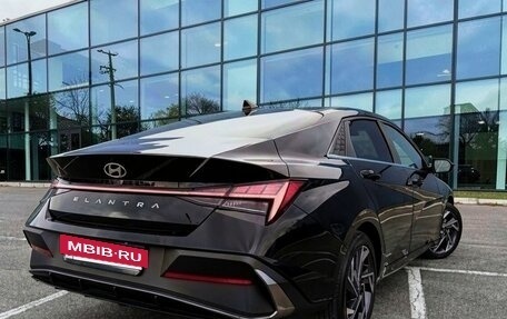 Hyundai Elantra, 2023 год, 2 200 000 рублей, 6 фотография