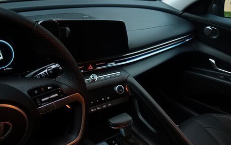 Hyundai Elantra, 2023 год, 2 200 000 рублей, 12 фотография