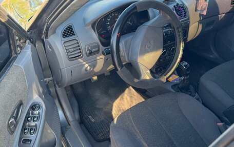 Hyundai Accent II, 2005 год, 320 000 рублей, 18 фотография