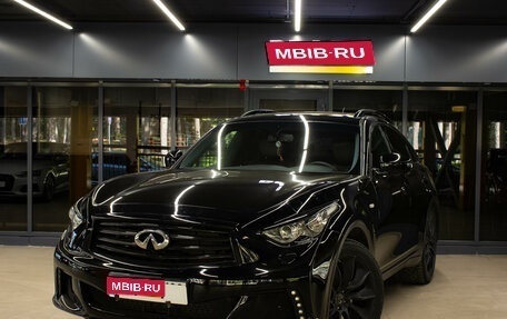 Infiniti QX70, 2015 год, 3 129 000 рублей, 1 фотография