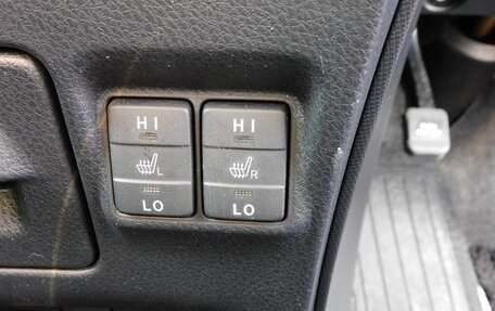 Toyota Voxy III, 2021 год, 2 010 000 рублей, 21 фотография