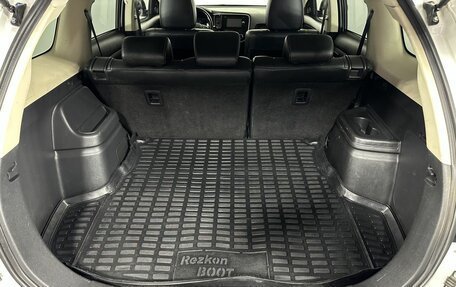 Mitsubishi Outlander III рестайлинг 3, 2015 год, 1 530 000 рублей, 18 фотография