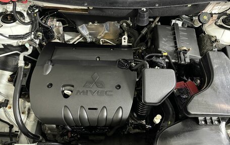 Mitsubishi Outlander III рестайлинг 3, 2015 год, 1 530 000 рублей, 17 фотография