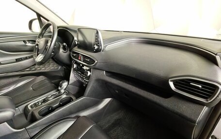Hyundai Santa Fe IV, 2018 год, 2 600 000 рублей, 13 фотография