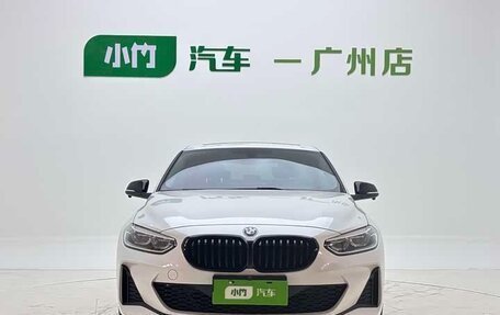 BMW 1 серия, 2022 год, 1 676 000 рублей, 2 фотография