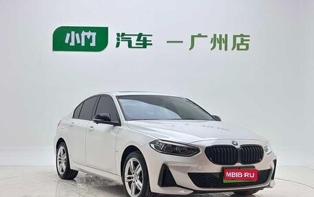 BMW 1 серия, 2022 год, 1 676 000 рублей, 1 фотография