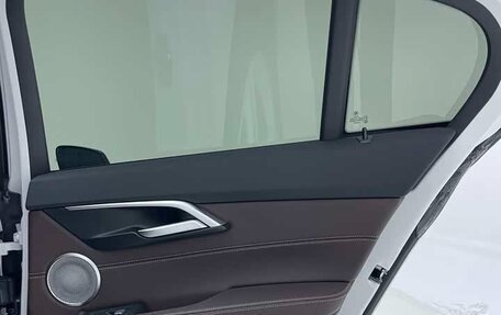 BMW 1 серия, 2022 год, 1 676 000 рублей, 12 фотография